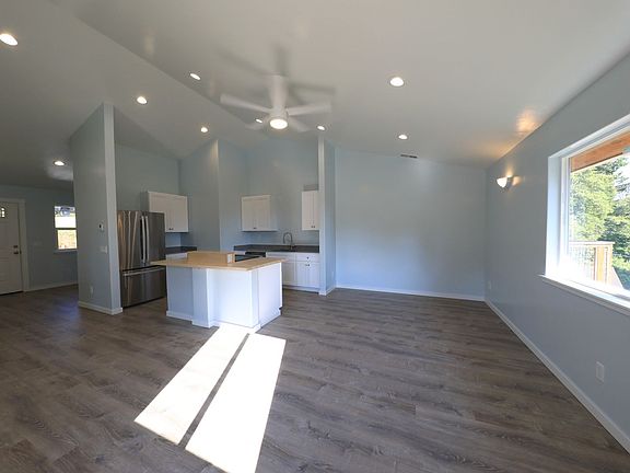 3rd image of 287 & 289 Westhaven Dr S #289