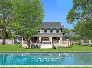 64 Montauk Hwy, Quogue, NY 11959