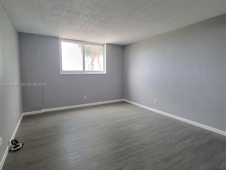 19380 Collins Ave #418 — Photo 28