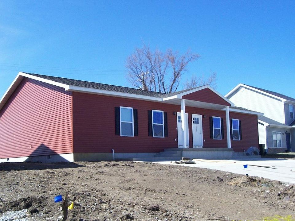 1st image of 1905 Salter Pl