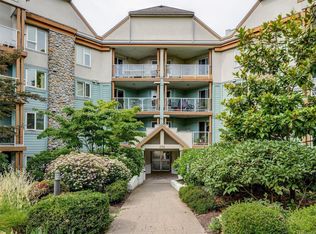 494 Marsett Pl #104, Saanich, BC V8Z7J1