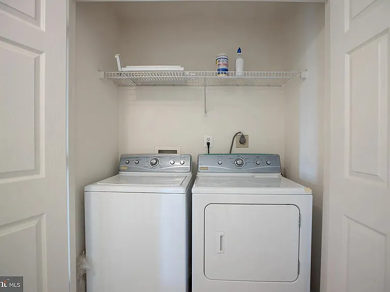 2424 Wheat Meadow Cir #2424 — Photo 27