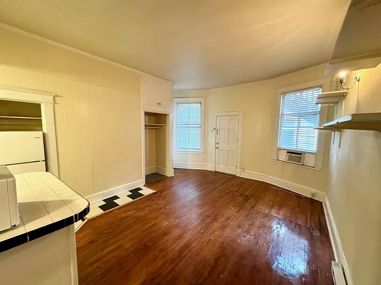 118 S Boylan Ave — Photo 7