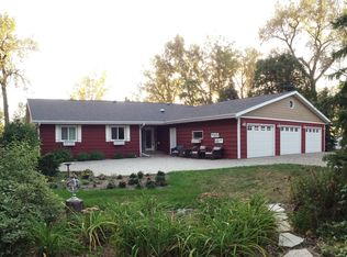 4550 Crestwood Dr, Bismarck, ND 58503