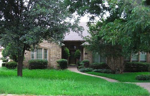 1st image of 917 Plantation Dr