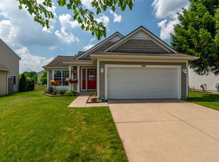5675 E Grove Dr SE, Kentwood, MI 49512