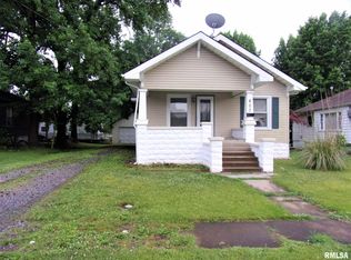 807 E Carter St, Marion, IL 62959
