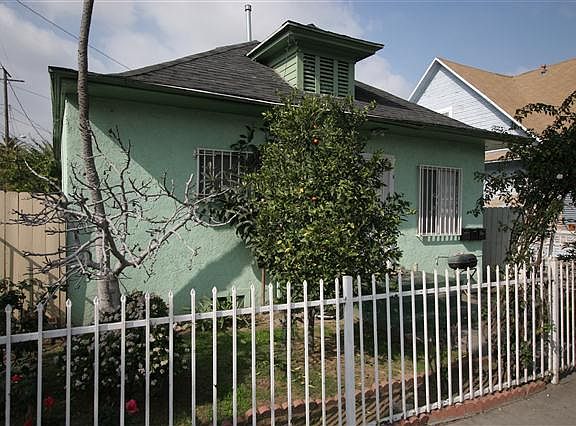 2nd image of 1217 Molino Ave
