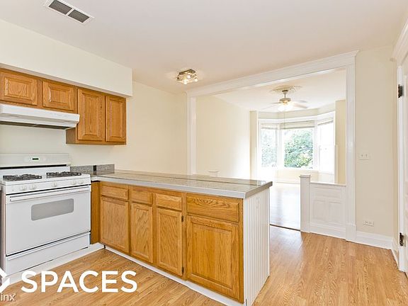 2nd image of 2316 W Superior St #Unt3e