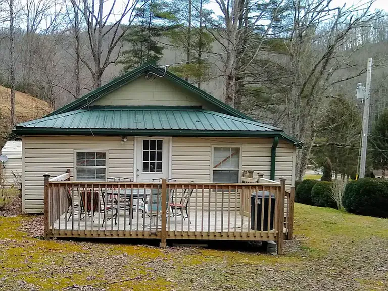 76 Trout Haven Ln — Photo 4