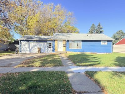 1828 5th St SW, Minot, ND, 58701