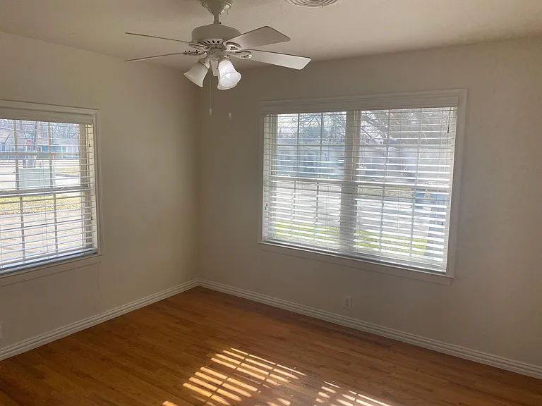 510 Panhandle St — Photo 8