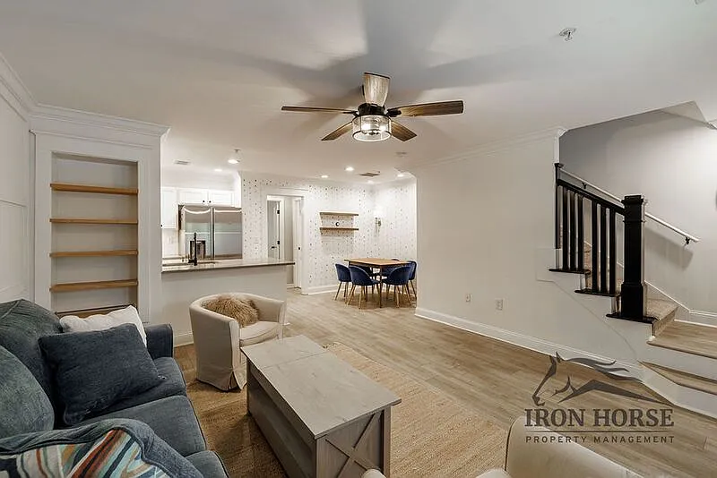 3 bed, 3.0 bath, 1406 sqft, $1,850 — Photo 1