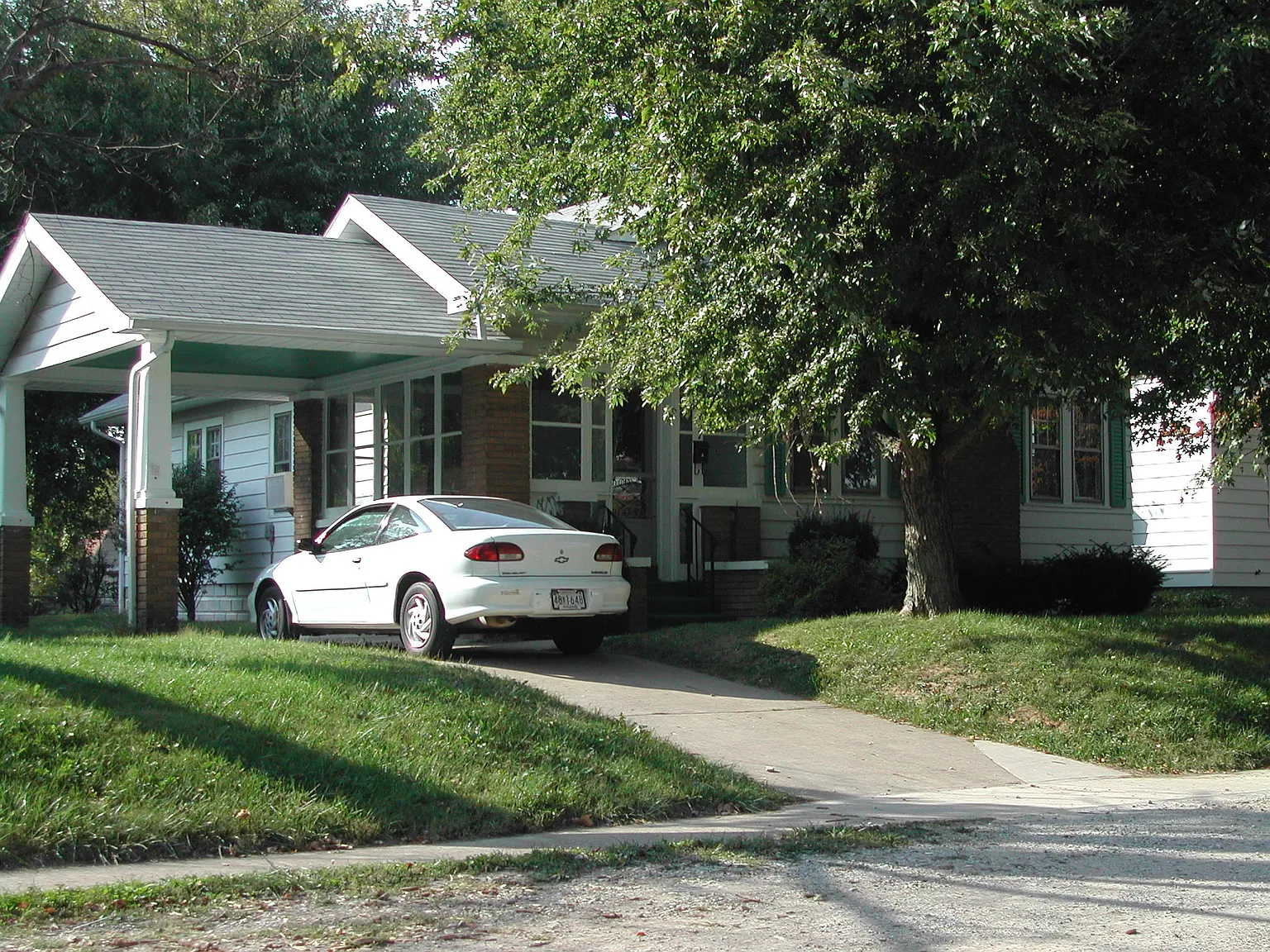 2 bed, 1200 sqft, $975 — Photo 1