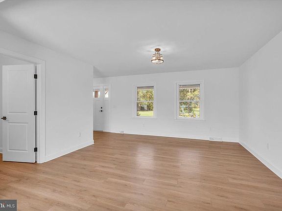 5th image of 2823 Schooner Ln