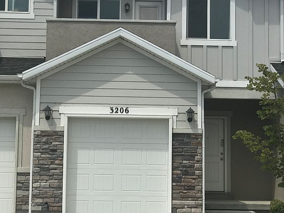 2nd image of 3026 W Prairie Grass Dr