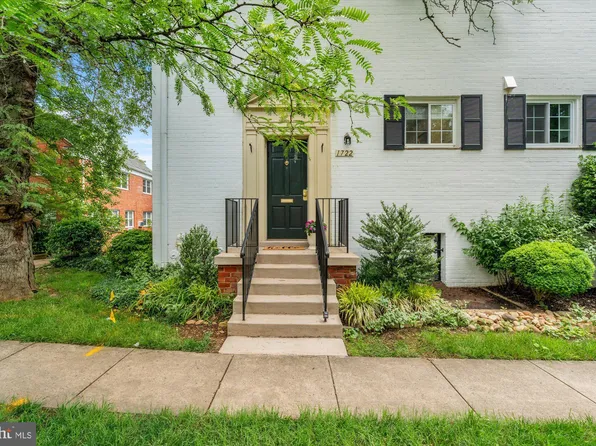 1722 Preston Rd, Alexandria, VA 22302