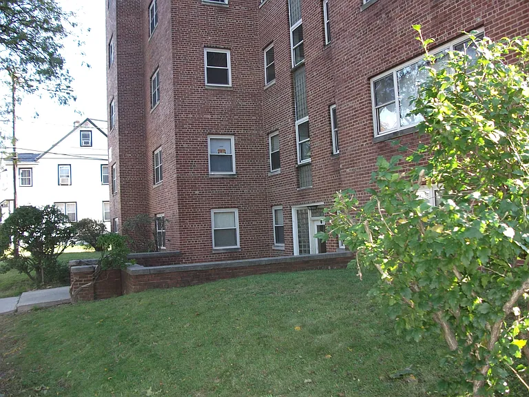 Union Avenue — Photo 2