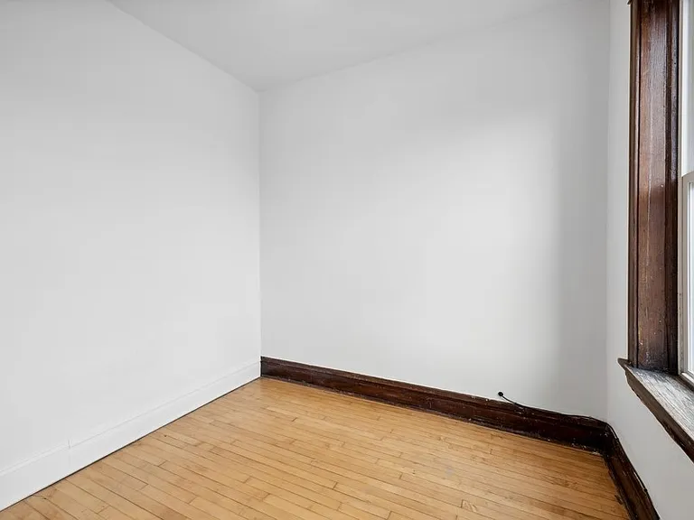 3213 S Lituanica Ave #1F — Photo 10