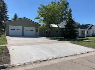 506 Champagne Ave SW, Red Lake Falls, MN 56750
