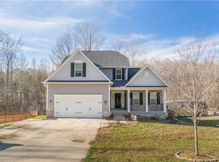 1728 Valley Brook Ct, Clemmons, NC 27012
