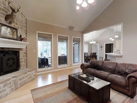 5th image of 1019 Stonebrook Dr
