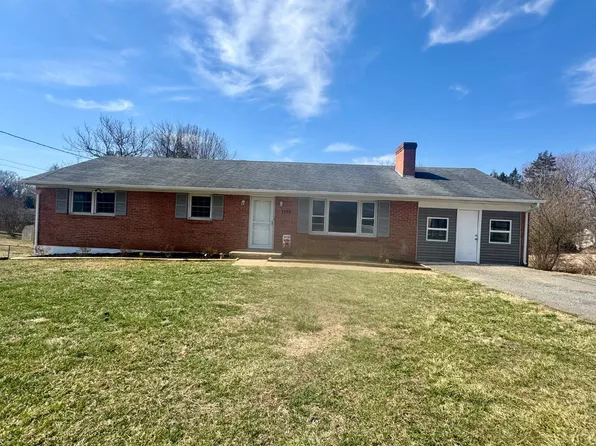 1170 Rainbow Forest Dr, Lynchburg, VA 24502