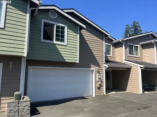 817 Easy St APT 4, Brookings, OR 97415