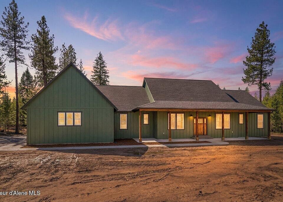 1st image of 708 Tweedie Rd