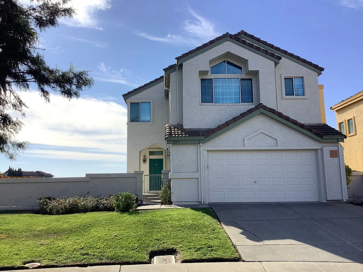 Building Photo - 905 McCoy Creek Ct