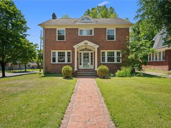 1258 Delia Ave, Akron, OH 44320