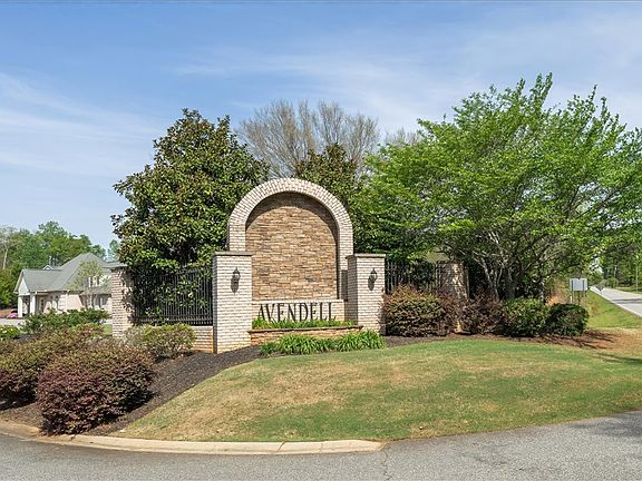 5th image of 298 Avendell Dr