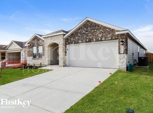 2712 La Mundial St, Seguin, TX 78155