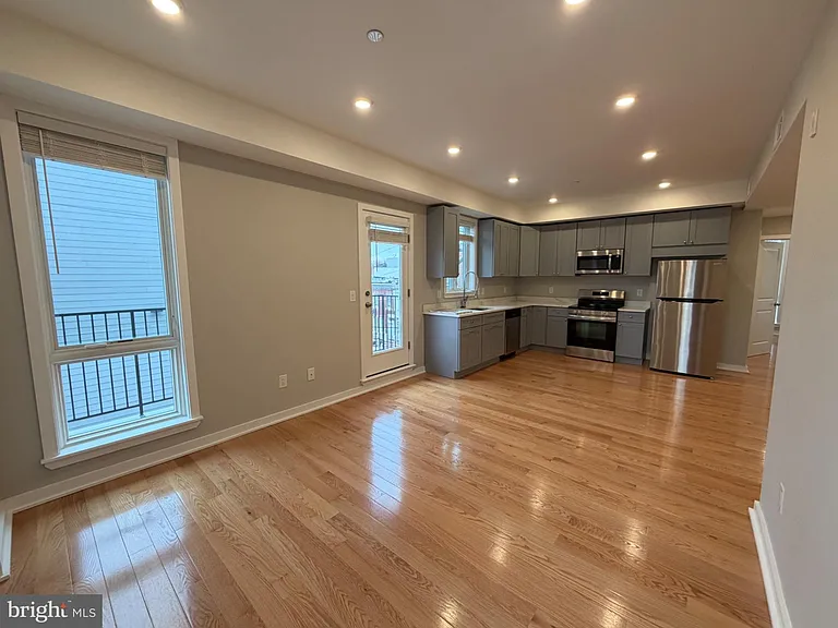 914 W Susquehanna Ave #3A — Photo 6