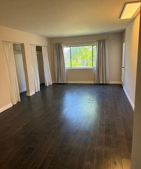 8371 Capistrano Ave — Photo 9