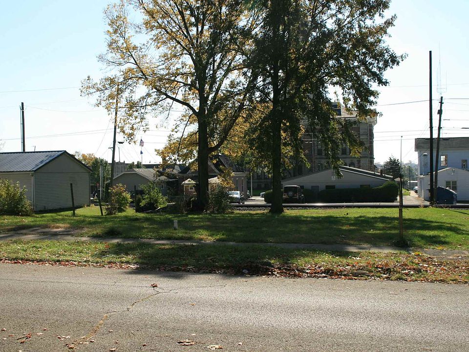 2nd image of 39 W Sinclair St