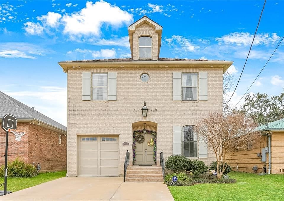 1st image of 6344 Bellaire Dr