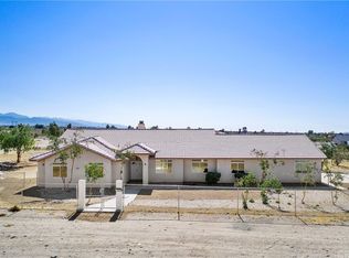12940 Valle Vista Rd, Phelan, CA 92371