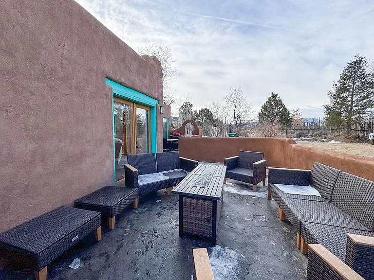 519 Este Es Rd — Photo 48