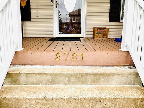 4th image of 2721 S Staunton Rd