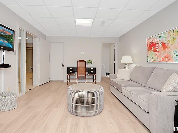 5th image of 600 S Cullen Ave APT 908