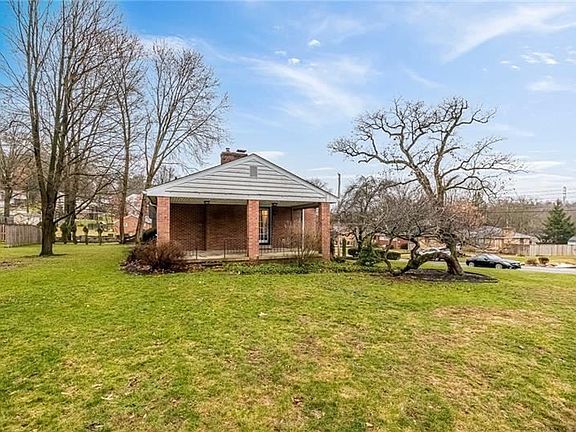 2nd image of 2806 Rollins Dr