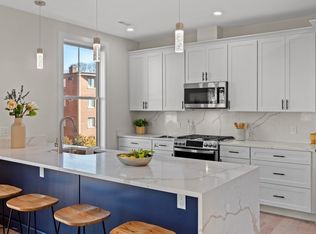 52 Emerson West St UNIT 6, Melrose, MA 02176