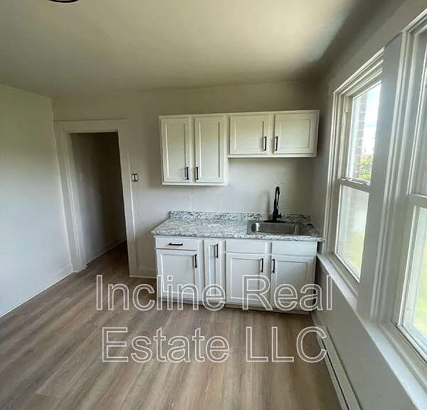 1133 Maryland Ave #3 — Photo 1