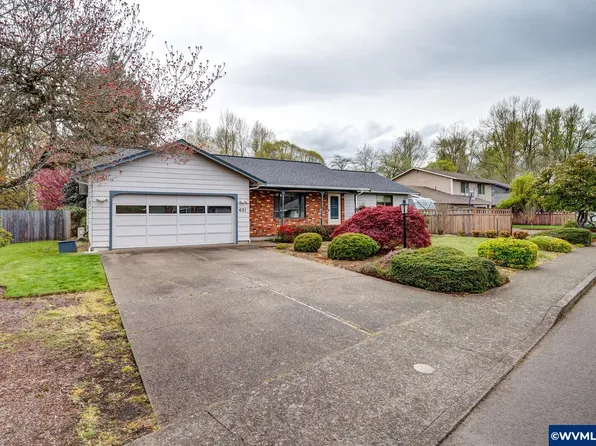 631 SE Walnut Ave, Dallas, OR 97338