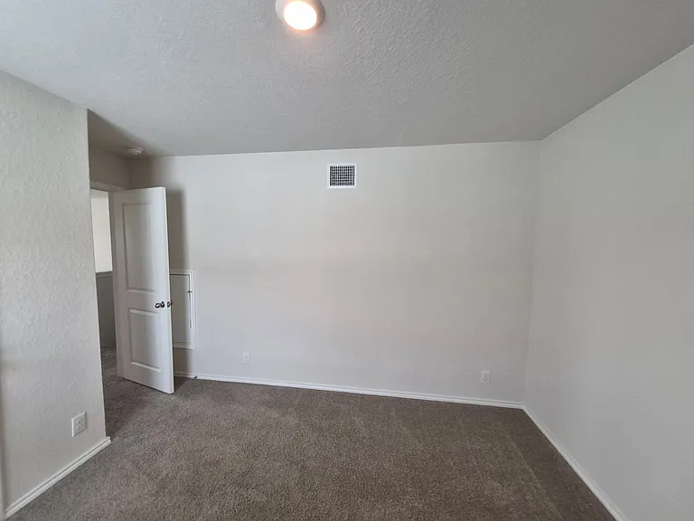 465 Middle Green Loop — Photo 32