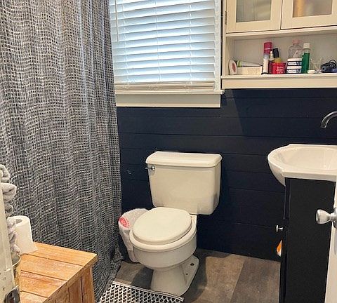 5th image of 8665 Ilsley Rd