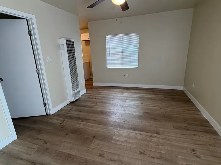 1941 Olive Ave — Photo 2