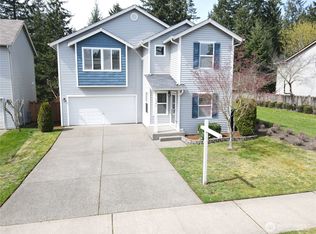 1391 Sinclair Dr, Dupont, WA 98327