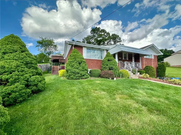 240 Reed St, Lower Burrell, PA 15068